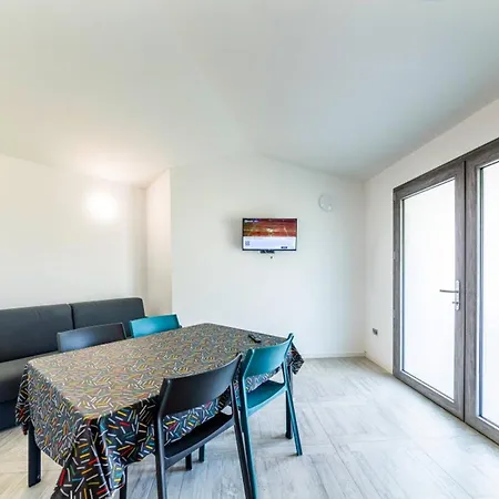 Apartment 2 In Vg A 200m Dal Mare